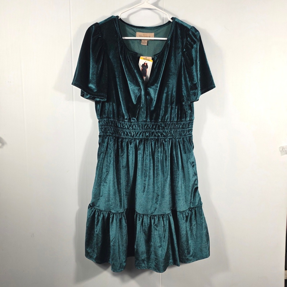 French Connection Womens Emerald Green Velvet Smocked Mini Dress Medium NWT - Picture 2 of 7
